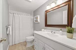 24 Winthrop Dr, Franklin, MA 02038 - Photo 36