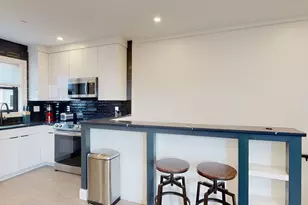 353 E 8th St, Boston, MA 02127 - Photo 16