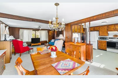172 Brook St, Somerset, MA 02726 - Photo 6