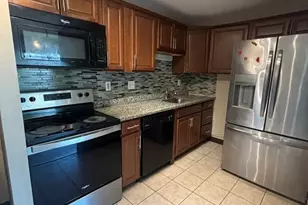 77 Colonel Bell Dr, Brockton, MA 02301 - Photo 4