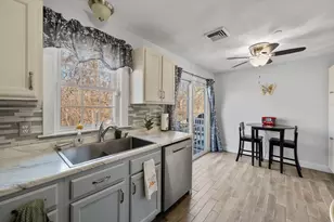 5239 N Main St, Fall River, MA 02720 - Photo 6