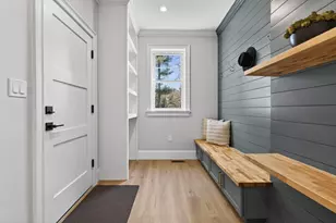 16 Evelyn St, Burlington, MA 01803 - Photo 16