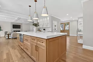 16 Evelyn St, Burlington, MA 01803 - Photo 12