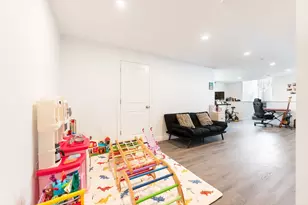 1005 Auburn St, Whitman, MA 02382 - Photo 20