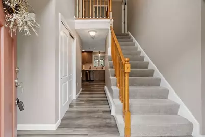 7 Avon St, Wilmington, MA 01887 - Photo 4