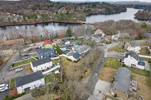 7 Liberty St, Framingham, MA 01702 - Photo 2