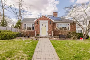 554 Madison St, Fall River, MA 02720 - Photo 2