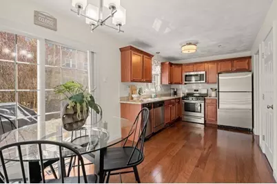 15 Alton St #9, Lowell, MA 01852 - Photo 8