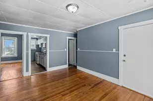 1819 Pleasant St, Fall River, MA 02723 - Photo 12