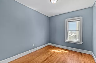 1819 Pleasant St, Fall River, MA 02723 - Photo 18