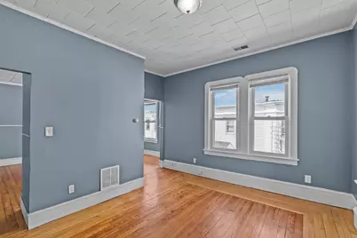 1819 Pleasant St #3, Fall River, MA 02723 - Photo 6