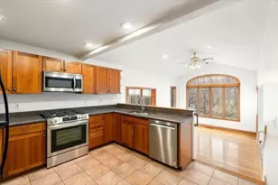 28 Barnesdale Rd, Natick, MA 01760 - Photo 10