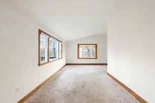 28 Barnesdale Rd, Natick, MA 01760 - Photo 16