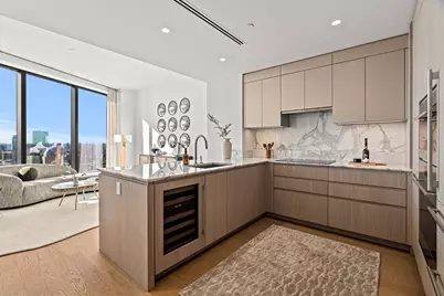 682 Atlantic Ave #40B, Boston, MA 02111 - Photo 2