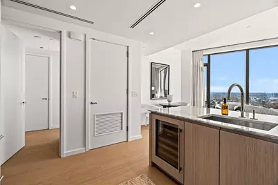 682 Atlantic Ave #40B, Boston, MA 02111 - Photo 4