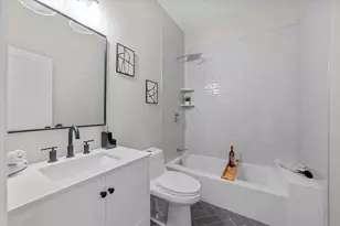 31 Boardman St, Boston, MA 02128 - Photo 28