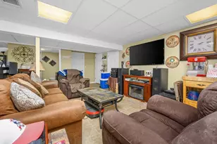 138 Sprague St, Fall River, MA 02724 - Photo 20