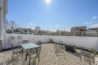 138 Sprague St, Fall River, MA 02724 - Photo 26