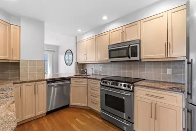 25 Marion St #46, Brookline, MA 02446 - Photo 10