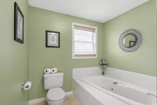 8 Fitzpatrick Cir, Nashua, NH 03063 - Photo 24
