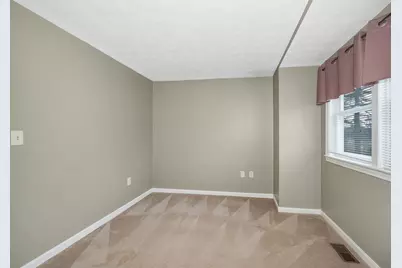 8 Fitzpatrick Cir #8, Nashua, NH 03063 - Photo 28