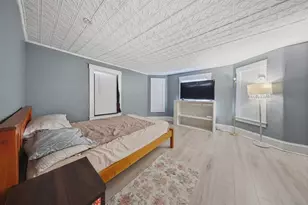 70 Pleasant St, Lowell, MA 01852 - Photo 10