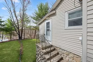 22 Shirley Ln, Shrewsbury, MA 01545 - Photo 4