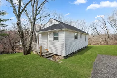 24 Shirley Ln, Shrewsbury, MA 01545 - Photo 2