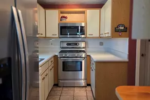 52 Liberty St, Plymouth, MA 02360 - Photo 4