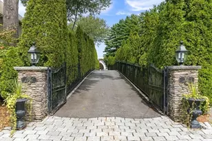 257 High St, Winchester, MA 01890 - Photo 40