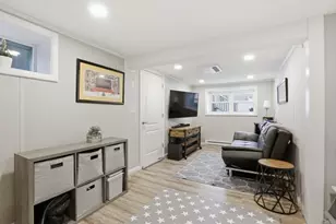 206 Russell St, Woburn, MA 01801 - Photo 28