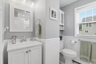 206 Russell St, Woburn, MA 01801 - Photo 22