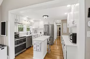 206 Russell St, Woburn, MA 01801 - Photo 12