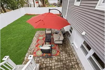 206 Russell St, Woburn, MA 01801 - Photo 38