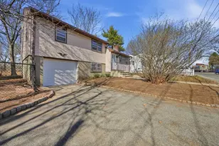 9 Olympia Ave, Woburn, MA 01801 - Photo 2