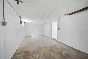 9 Olympia Ave, Woburn, MA 01801 - Photo 30