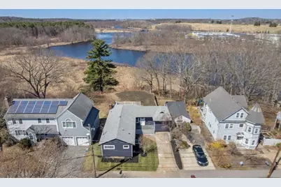 243 Riverside Dr, Dedham, MA 02026 - Photo 38