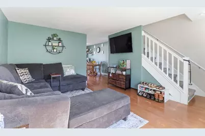 102 Corey Colonial #102, Agawam, MA 01001 - Photo 8