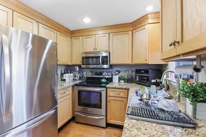 102 Corey Colonial #102, Agawam, MA 01001 - Photo 12