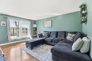 102 Corey Colonial, Agawam, MA 01001 - Photo 6