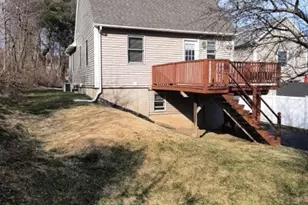 26 Hayre St, Westfield, MA 01085 - Photo 6