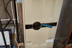 26 Hayre St, Westfield, MA 01085 - Photo 24