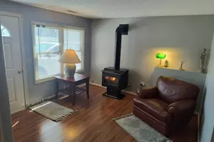 26 Hayre St, Westfield, MA 01085 - Photo 18