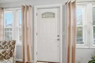 70 Norman St, Springfield, MA 01104 - Photo 2