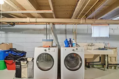 70 Norman St, Springfield, MA 01104 - Photo 22