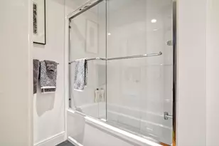 17 Albemarle St, Boston, MA 02115 - Photo 30