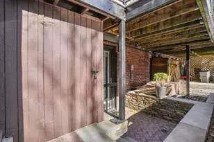 17 Albemarle St, Boston, MA 02115 - Photo 34