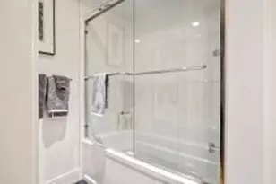 17 Albemarle St, Boston, MA 02115 - Photo 24