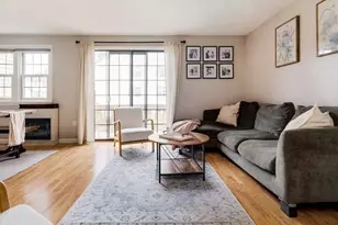 81 Apache Way, Tewksbury, MA 01876 - Photo 4