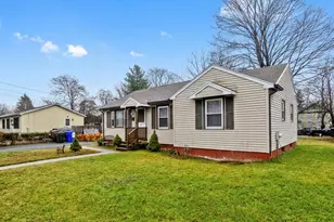 93 Pendleton Ave, Springfield, MA 01109 - Photo 4